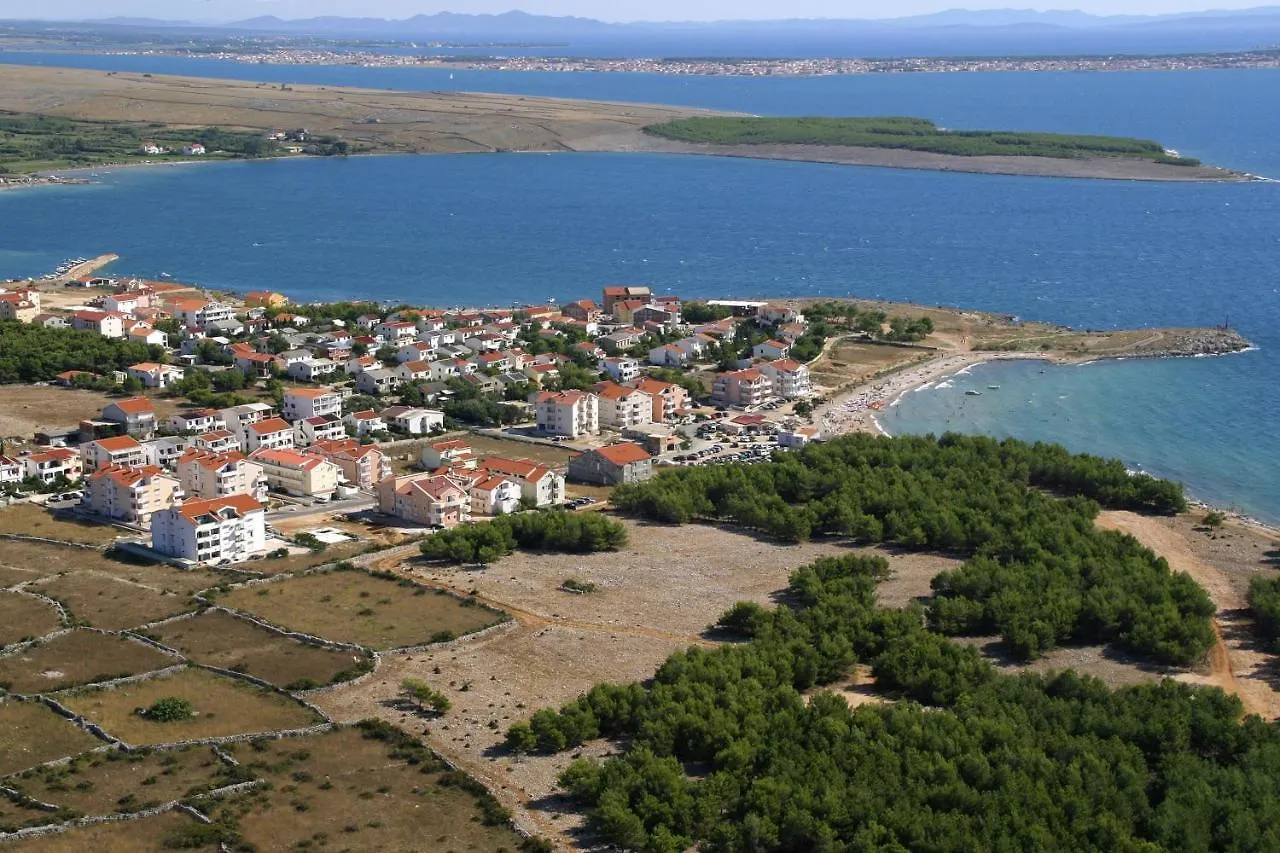 Apartment Povljana 3316F Povlja